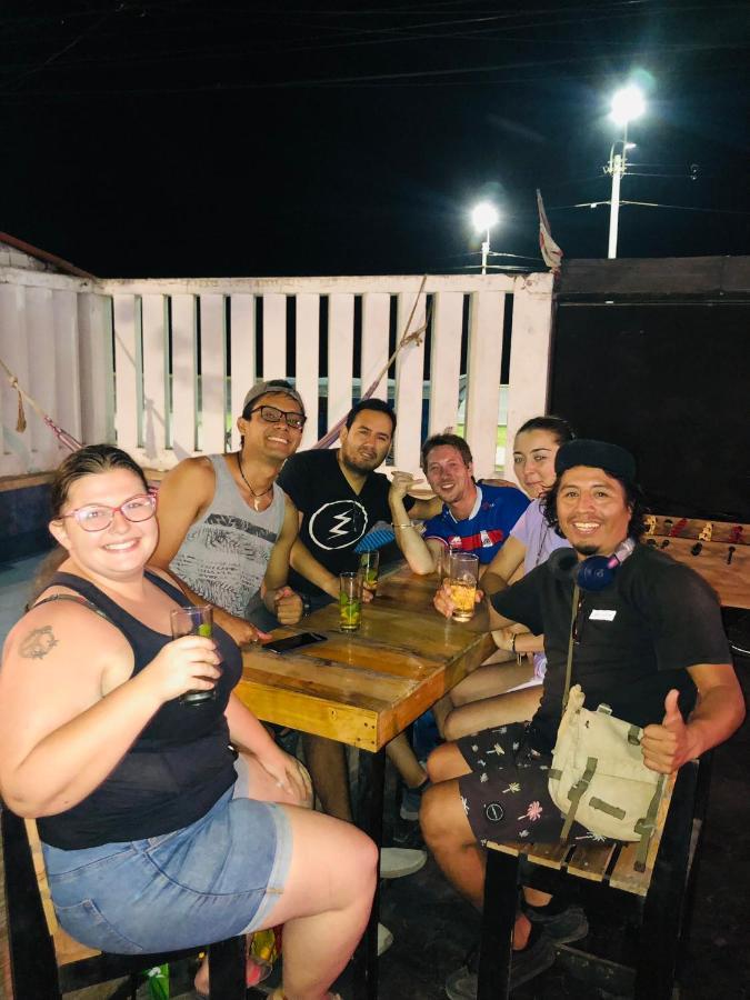 Pointbreak Surf Camp Pansiyon Huanchaco Dış mekan fotoğraf